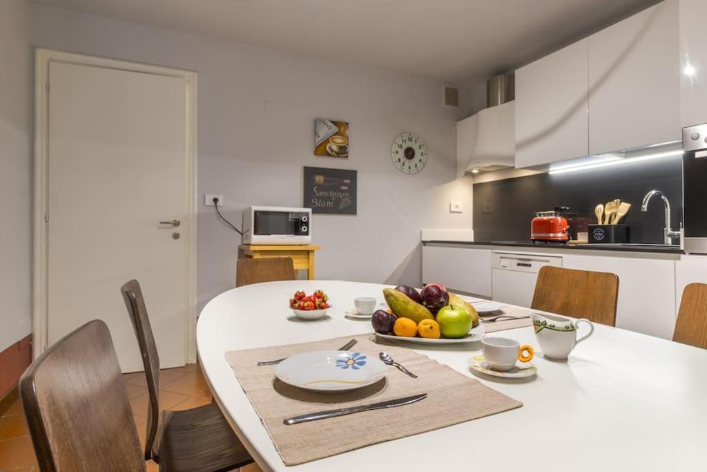 Residenza Angels @Piazzadelleerbe Apartment Верона Екстериор снимка