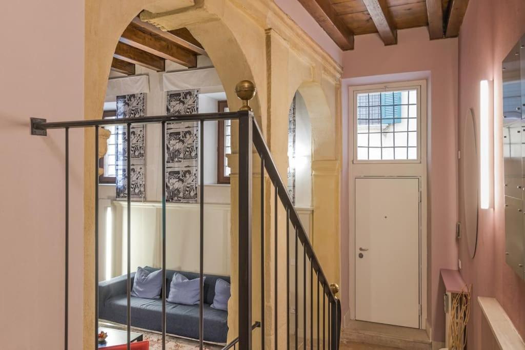 Residenza Angels @Piazzadelleerbe Apartment Верона Екстериор снимка
